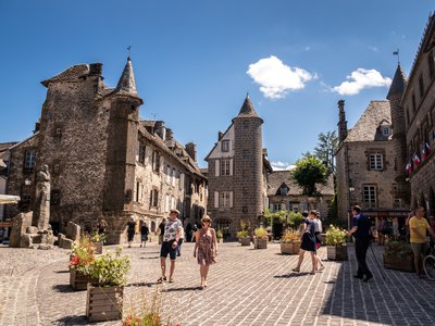 Place Tyssandier d'Escous