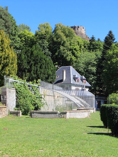 Découverte du village de Murol