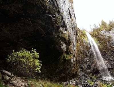 la Grande Cascade sur la coulée volcanique